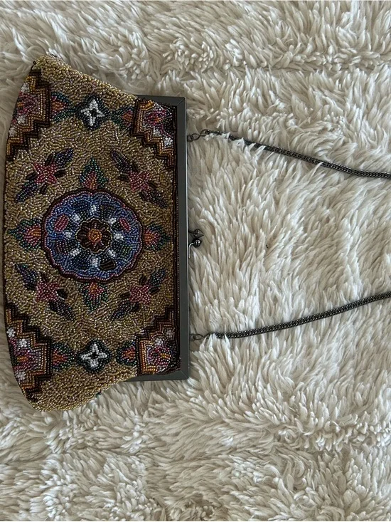 Beaded Floral Medallion Evening Clutch - Gold Multicolor