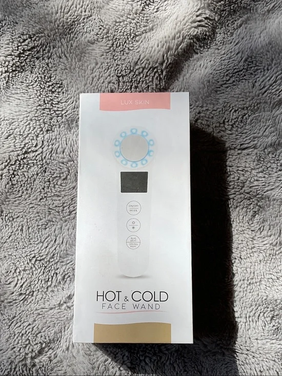Hot & Cold Face Wand - White