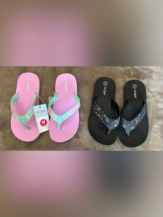 Cat & Jack Kids Lavendar/Mint and Black Flip Flop Bundle