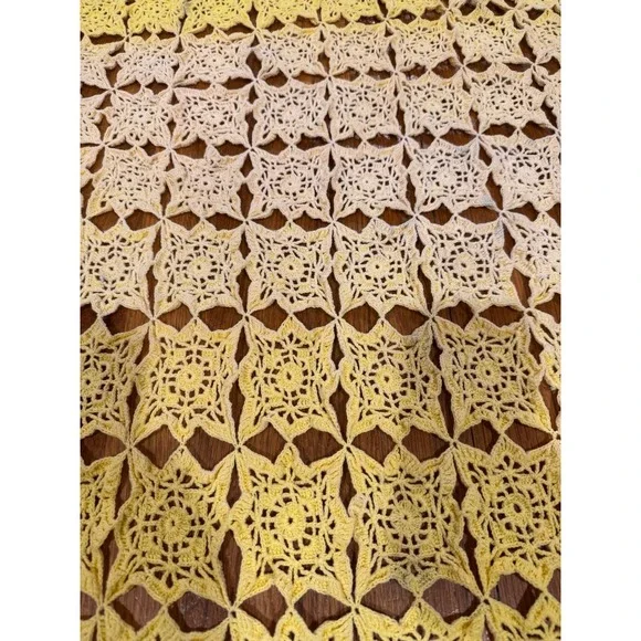 Vintage Yellow Crochet Starburst Medallion Throw Blanket Lace Tablecloth 68x50
