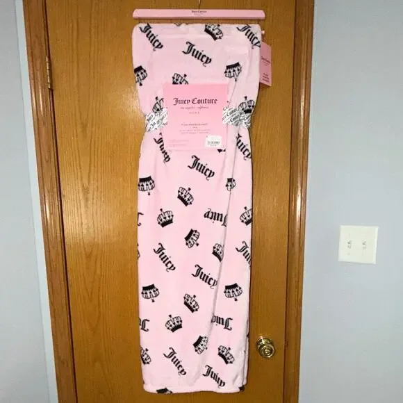 Juicy Couture Plush Printed Blanket Twin 60x90 Pink/Black Crown All-Over