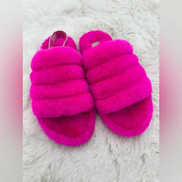 UGG Oh Yeah platform girls slides size 3 sheepskin pink‎ NWOT