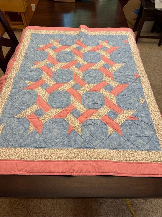 Quilted blanket. Heart shaped stitch