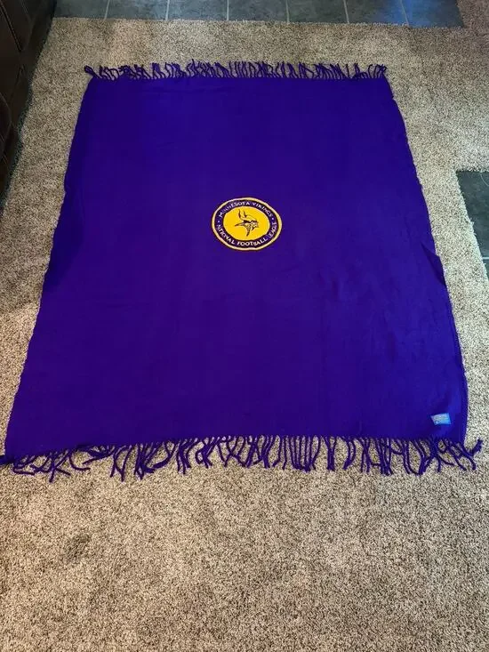 Vintage‎ Pendleton Minnesota Vikings Purple Wool Large Throw Blanket Logo Seal