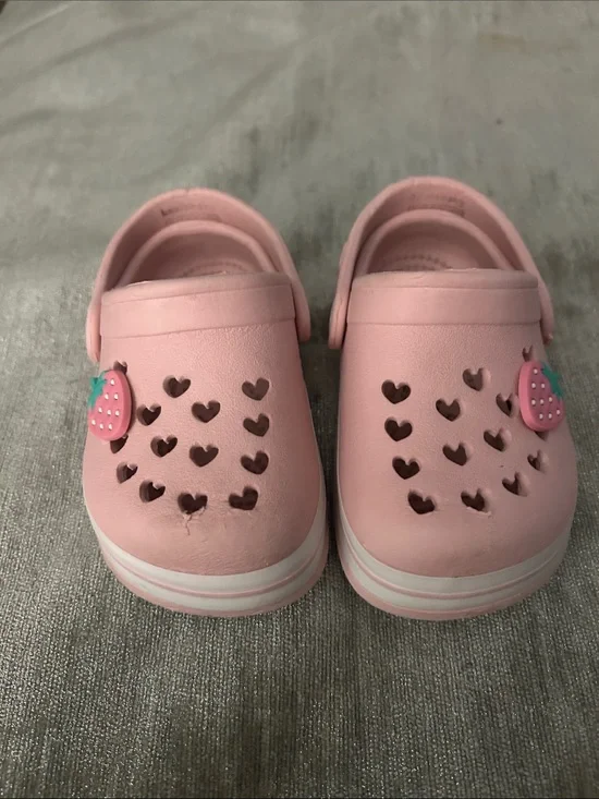 Kids Pink Heart-Detail Slip-On Clogs with Strawberry Charm
