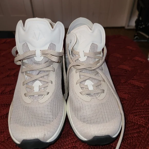 Vasque Cream and Tan Footwear