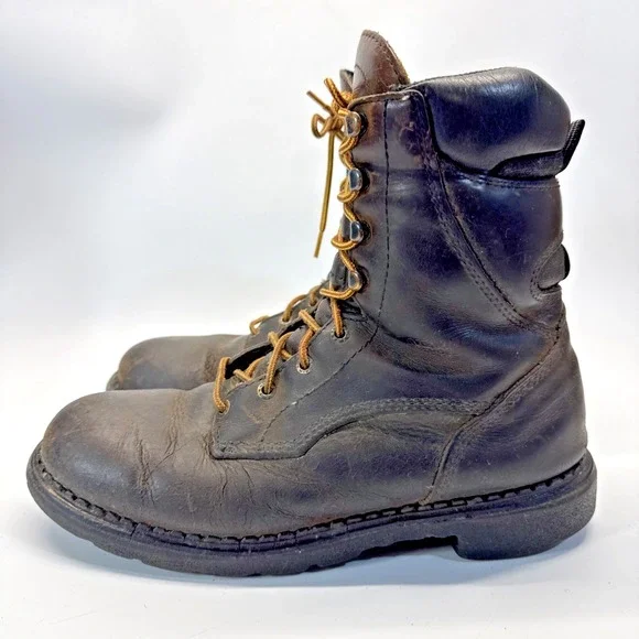 Red Wing 1411 Boots Men 11 B‎ Narrow Insulated Work USA 8