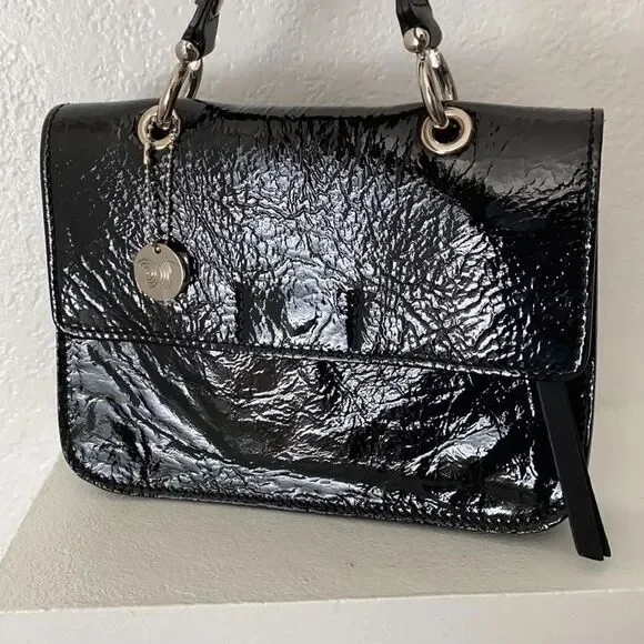 Laura DiMaggio black leather 90s Y2K patent hand bag