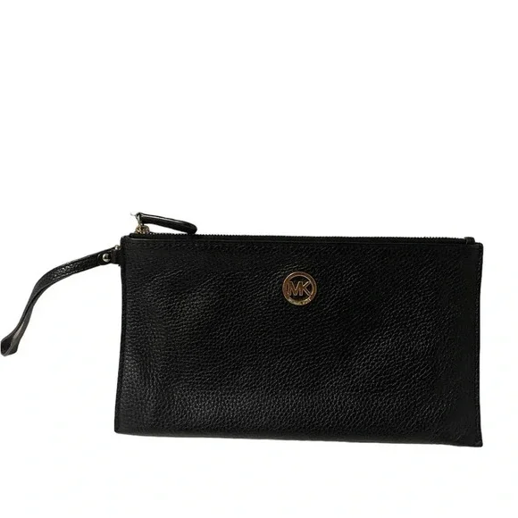 MICHAEL KORS Fulton Solid Black Leather Zip Clutch Wristlet EUC