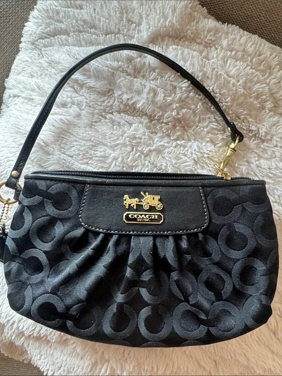 Coach Black Signature Jacquard Pleated Wristlet with Gold Hardware
