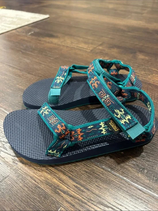 Teva original gecko strap sandals kids size 3