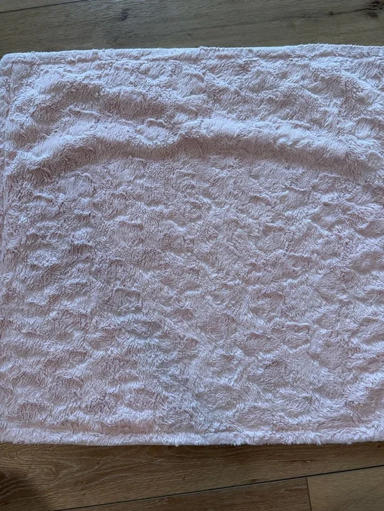 Plush Pale Pink Home Bedding Throw - Brand