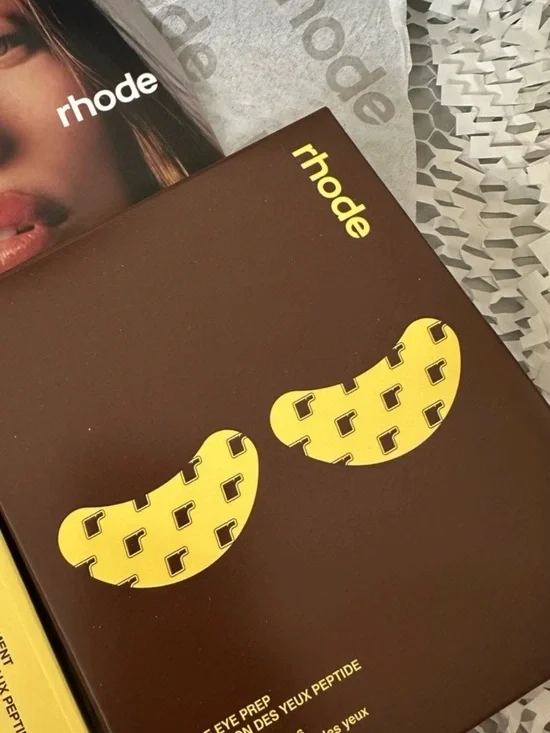 Rhode caramelized banana peptide Eye Prep Depuffing Eye Patches 6 pairs box