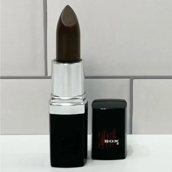 Smashbox 77 Smashing Snob Lipstick