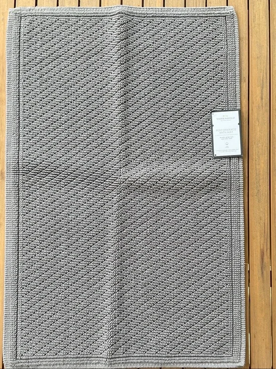 Threshold Performance Bath Mat - Gray, 21X30 inches, NWT