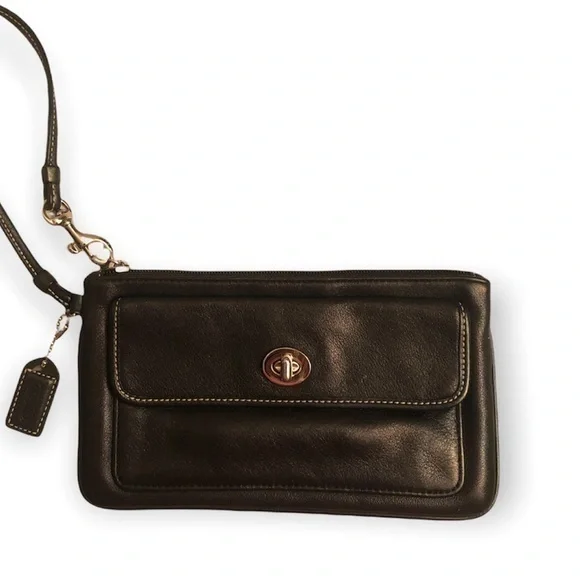 Coach vintage black leather turnlock wristlet clutch bag y2k