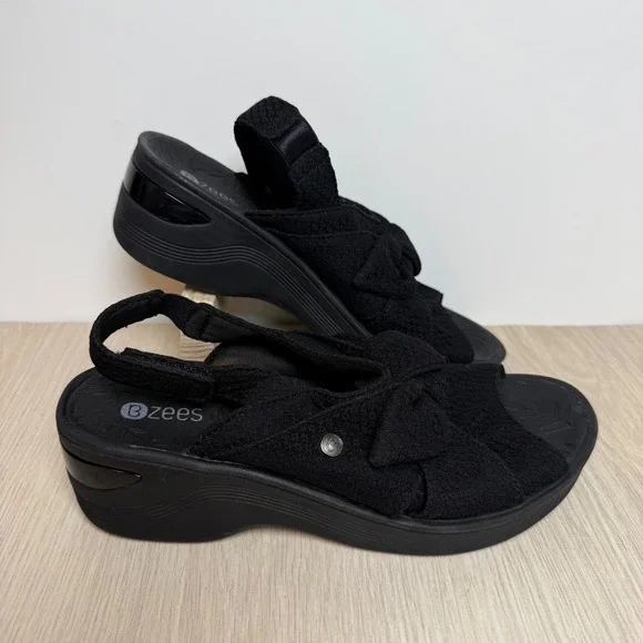 Wedge Sandals Bzees Women 8W Black Daisy Slingback Stretch Comfort Walking Shoes