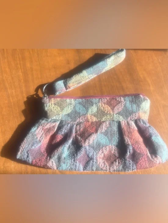 Maruca Jacquard Tapestry Handmade Boulder CO Wristlet Clutch Multicolor