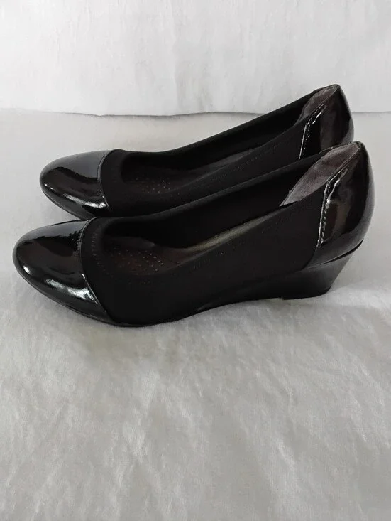 Life Stride Juliana Black Patent Stretch Wedge Pumps for Women