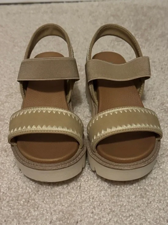 MIA Kids Tan Platform Sandals with Velcro Straps