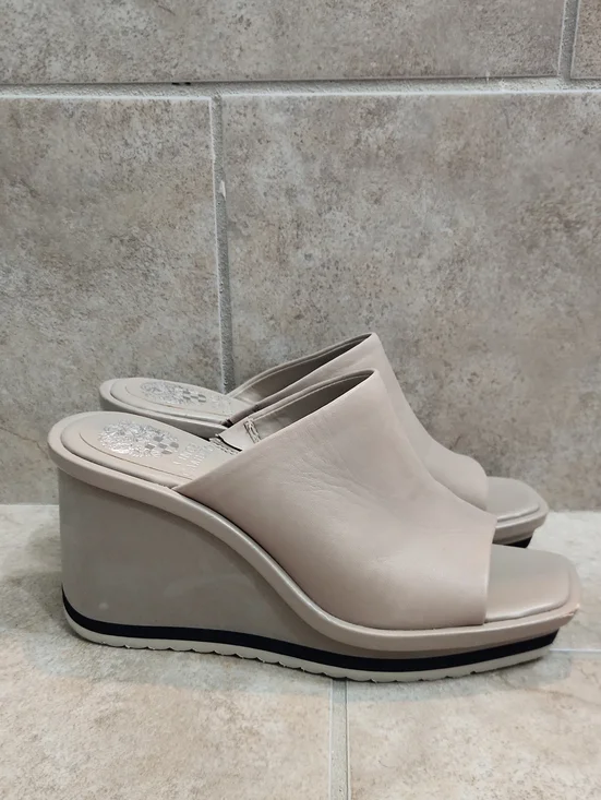 Vince Camuto Wedges