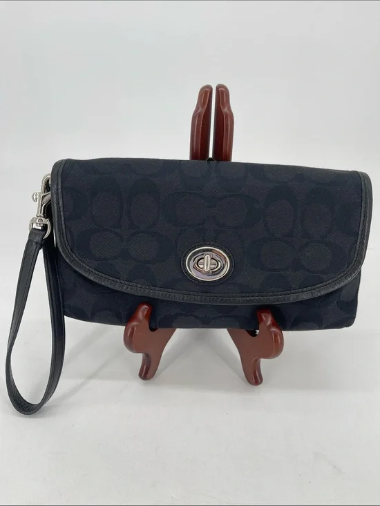 Vintage Coach Signature Black Canvas Turn-Lock Wristlet/Clutch