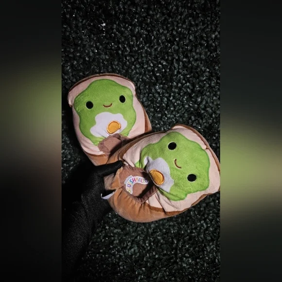 Cute Avocado Slippers