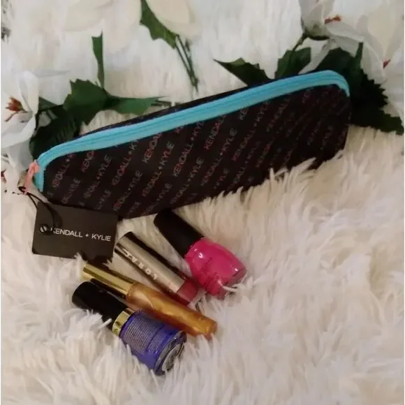 🎈🎈🎈🆕Kendall + Kylie Multi Purpose Cosmetic Pouch