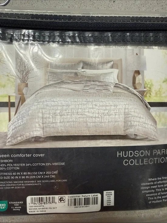 Hudson Park Collection Queen Comforter in Light Gray and Cream