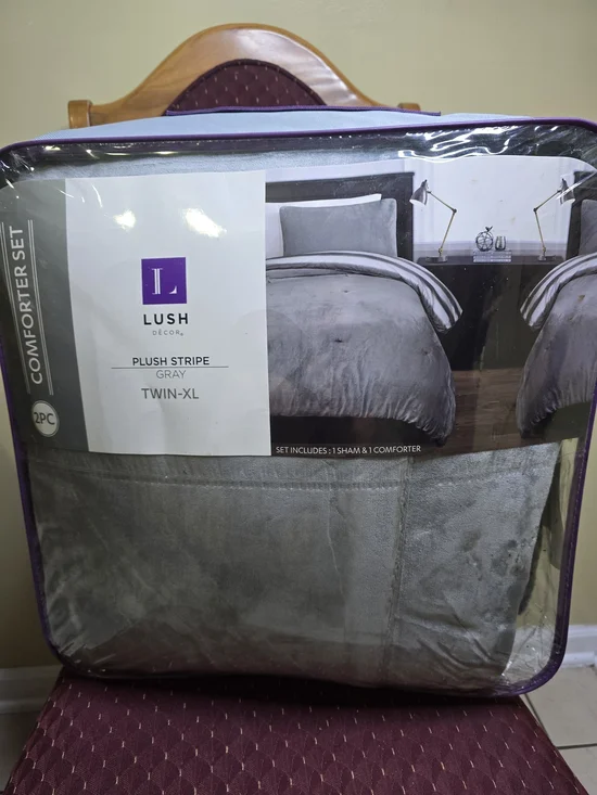 Lush Decor Gray Plush Stripe Comforter Set - Twin XL