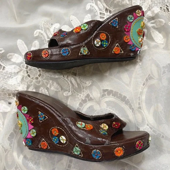 Y2K Insane Brown Wedge Sandals Multi Color Button Embellished Boho Size 38