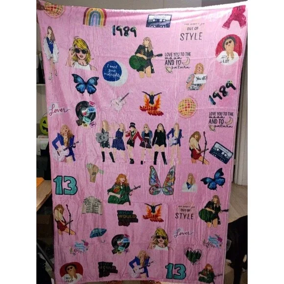 Taylor Swift the Eras Tour Plush Throw Blanket 50x60 New Comes With Pillow Case.