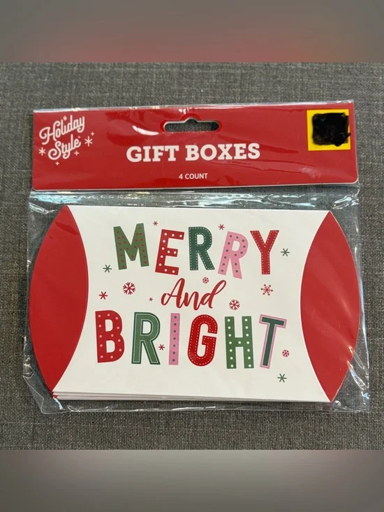 Holiday Style Christmas Pillow Gift Boxes Santa 4 Count New