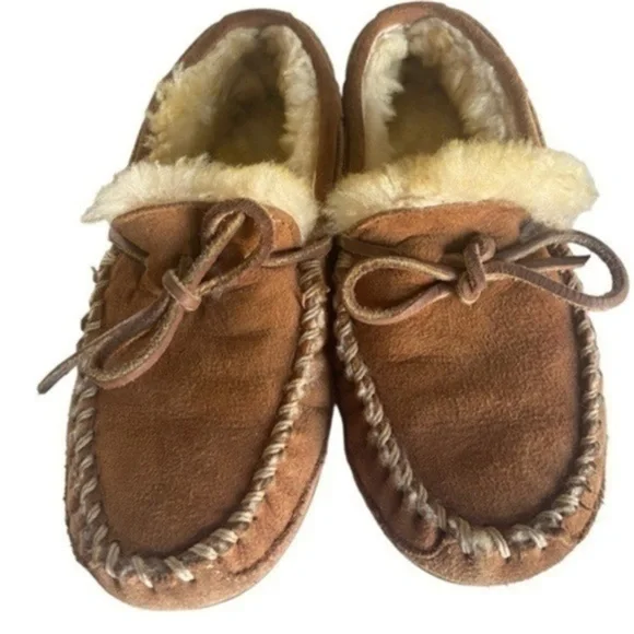 L.L. BEAN WICKED GOOD MOCCASIN SLIPPERS BROWN SIZE 2.5-3‎