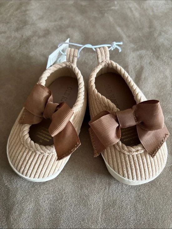 Old Navy Beige Corduroy Slip-On Shoes with Brown Bows