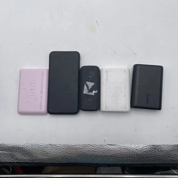 Lot Of 5 Portable Charger Power Bank 20W USB-C WORKING ANKER TYLT Etc‎