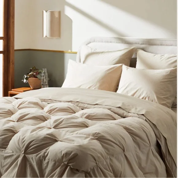 PARACHUTE Organic Cotton Puff Comforter $339 LIKE NEW BONE KING/CAL KING