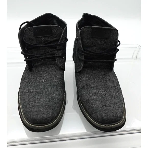GUESS GREY TEXTURED FABRIC LACE UP CHUKKA DRESS BOOTS MENS SIZE 11
