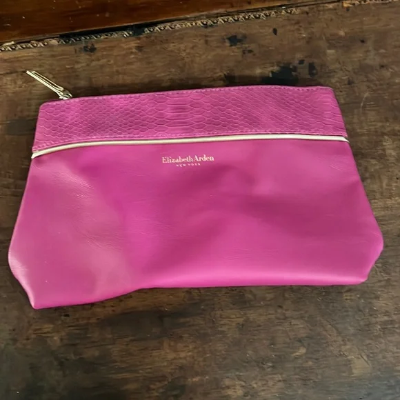 Elizabeth Arden Vintage Cute Pink Make Up Bag