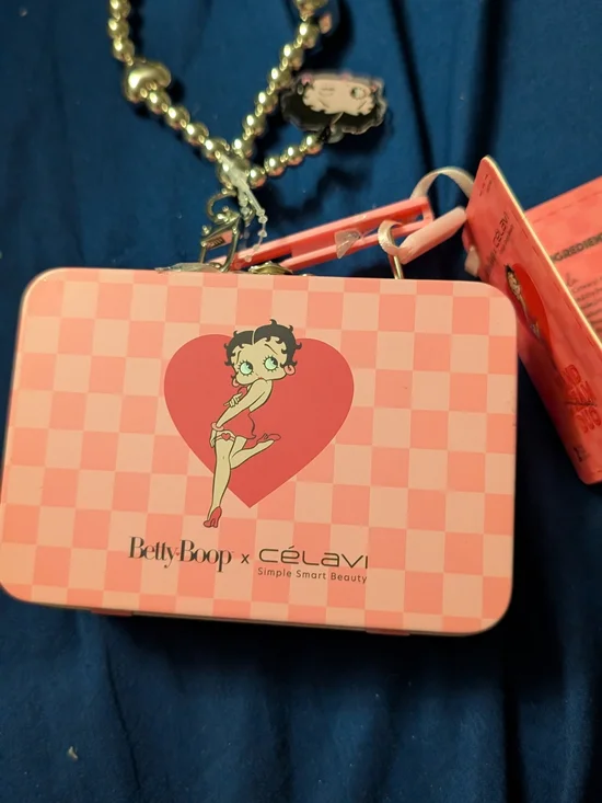 New Small Betty Boop Pink Checker Cosmetic Case with Heart Graphic