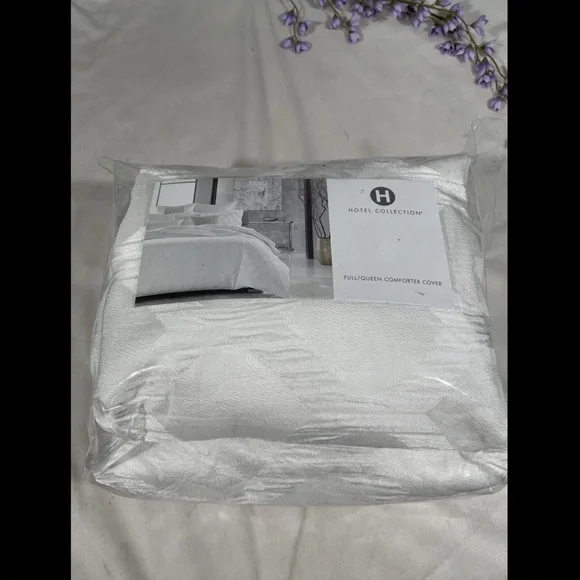 NEW‎ $335 Hotel Collection Olympia [ Full/Queen ] Duvet Cover White #D283