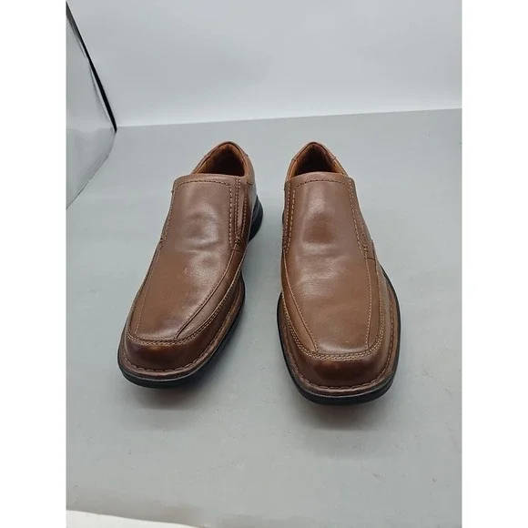 Clarks 14885 Mens Brown Leather Slip On Dress Loafers Shoes Size 9.5 Square Toe