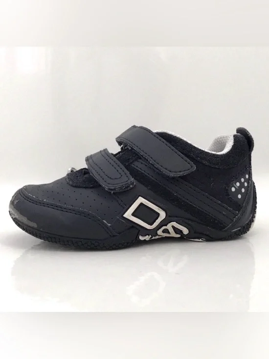 D&G Junior Navy Sneakers Size‎ 25