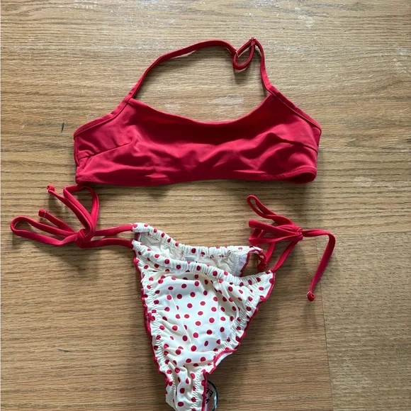 Frankie’s bikinis set