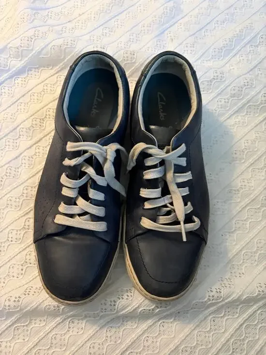 Clarks Men's Leather High Top Sneakers Navy Blue Lace Up Casual Shoes 9.5M