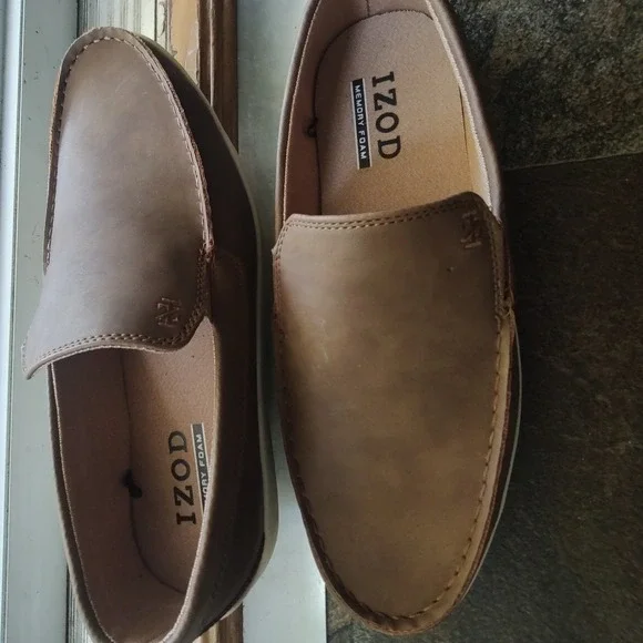 IZOD Seapoint Mens 9.5‎ M Tan Brown Memory Foam Slip On Loafers 1861593