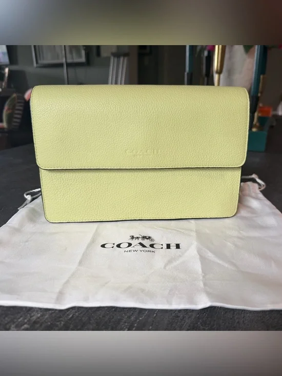 Coach Turner Flap bag with Pebbled Leather Crossbody in Pale Lime