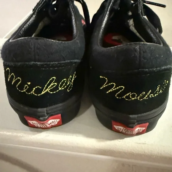 Rare Vans Old Skool Disney Mickey Mouse Club Black Big Kids 4.5