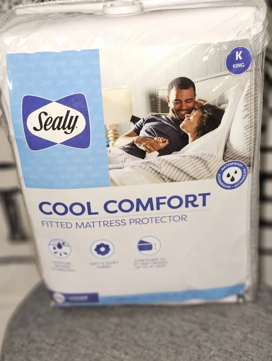 NIP Sealy Cool Comfort King Fitted Mattress Protector - White