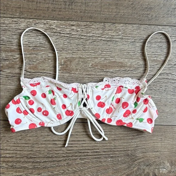 Frankies Bikinis x Sydney Sweeney Lucia Bikini Top White Cherry Print Lace Trim
